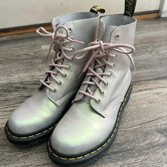 Rare Doc Dr Marten Pink Iridescent Crock Pascal 1460 Lace Up Boots 7 Womens - Picture 2 of 10